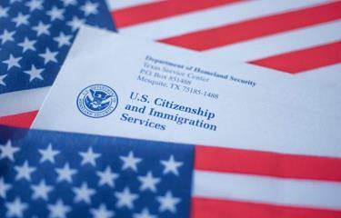 États-Unis : une juge bloque une nouvelle tentative de Trump de limiter la citoyenneté par naissance