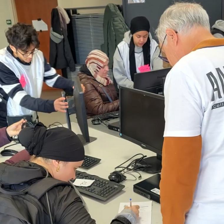 Dossier : “La fracture numérique s’accroît avec l’augmentation des prix” : comment la crise de la RAM met à mal le reconditionnement solidaire et les plus précaires